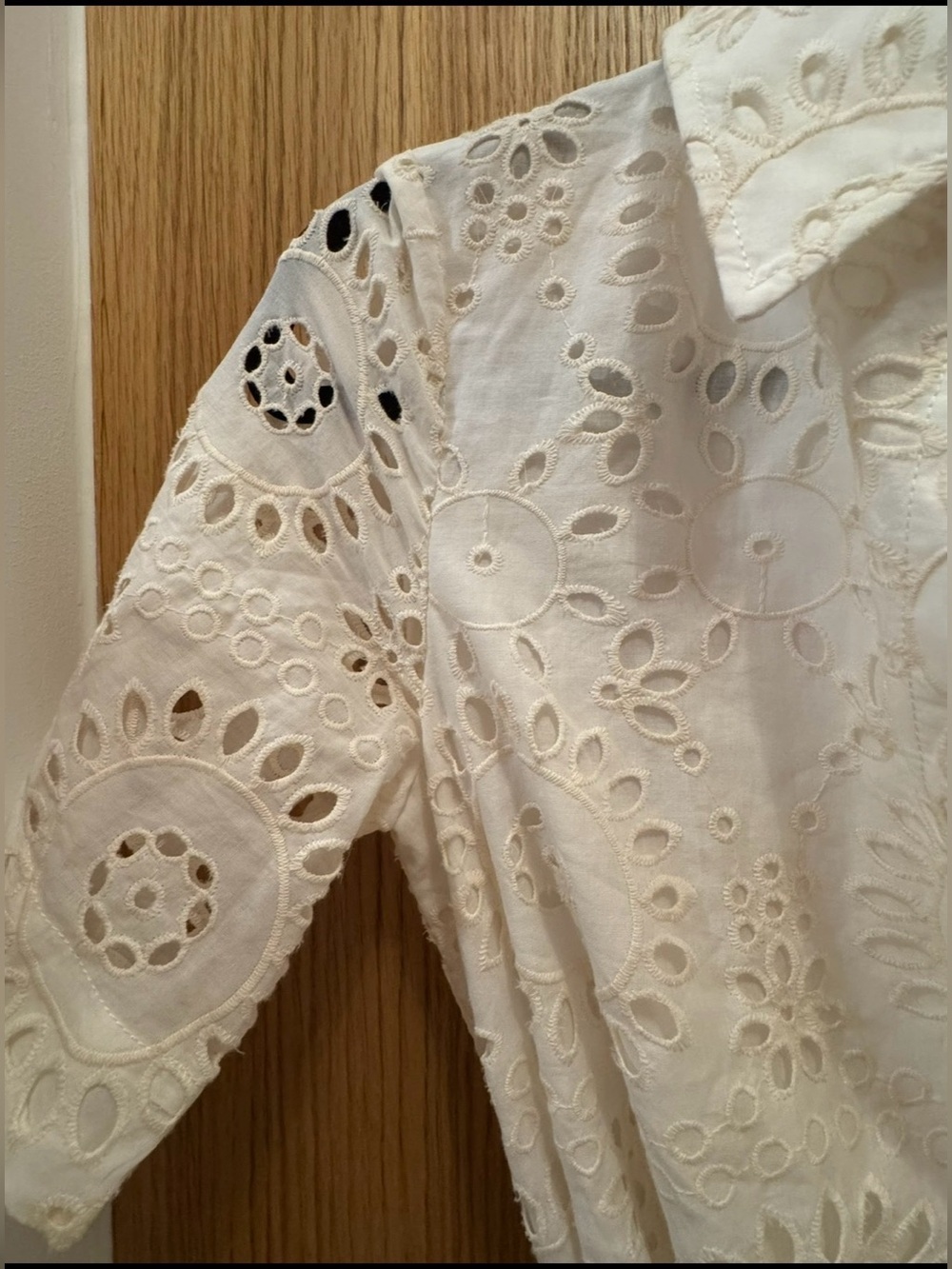 Zara white embroidery dr - Picture 7 of 9
